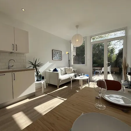 Apartment Casa Gardot *